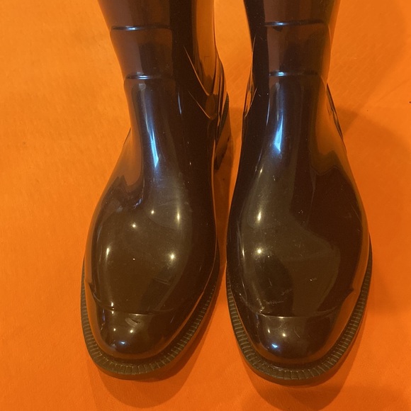 Burberry rain boots - Picture 6 of 11
